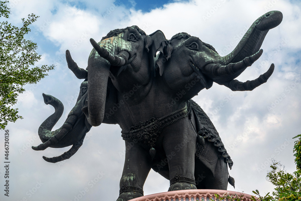 Fototapeta premium The Erawan museum or Giant Three heads elephant copper statue at Samut Prakarn Province Thailand