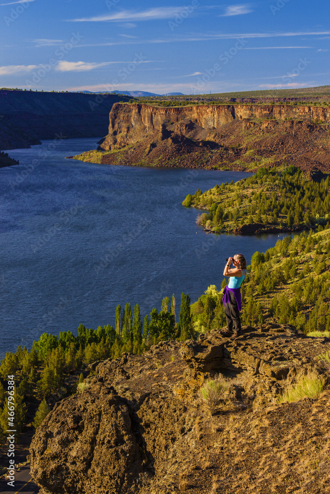 Sarah Brownell on the Tam-a-Lau trail overlooking Lake Billy Chinook, Culver, OR USA