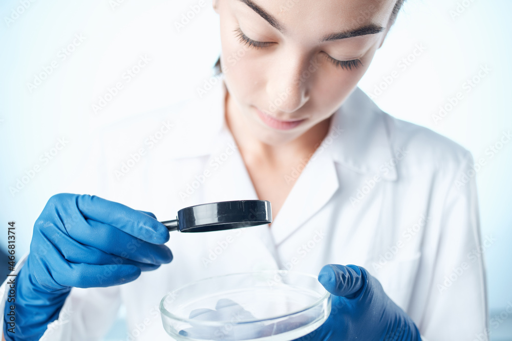 Fototapeta premium female doctor chemical solutions biologist research study Studio