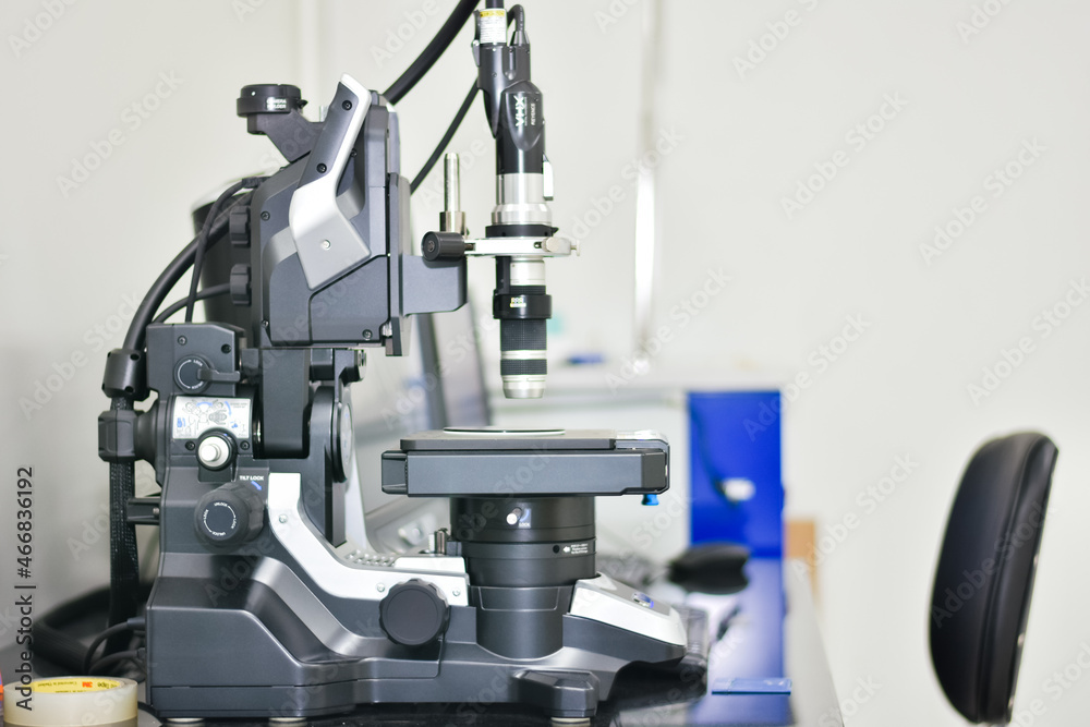 Microscope for research and development in industrial factory laboratories Microscope for research and development in industrial factory laboratories