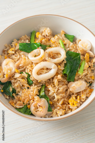 Fried rice with squid or octopus