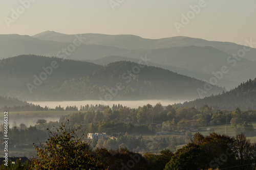 Fototapeta Naklejka Na Ścianę i Meble -  Mgły nad Lutowiskami - Bieszczady 