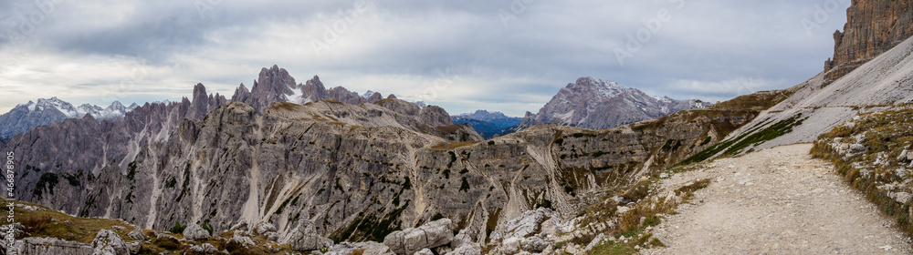 Panoramic view of the famous peaks of the Dolomites, Tre Cime di Lavaredo National Park, Dolomiti Alps, South Tyrol, Italy Panoramic view of the famous peaks of the Dolomites, Tre Cime di Lavaredo National Park, Dolomiti Alps, South Tyrol, Italy