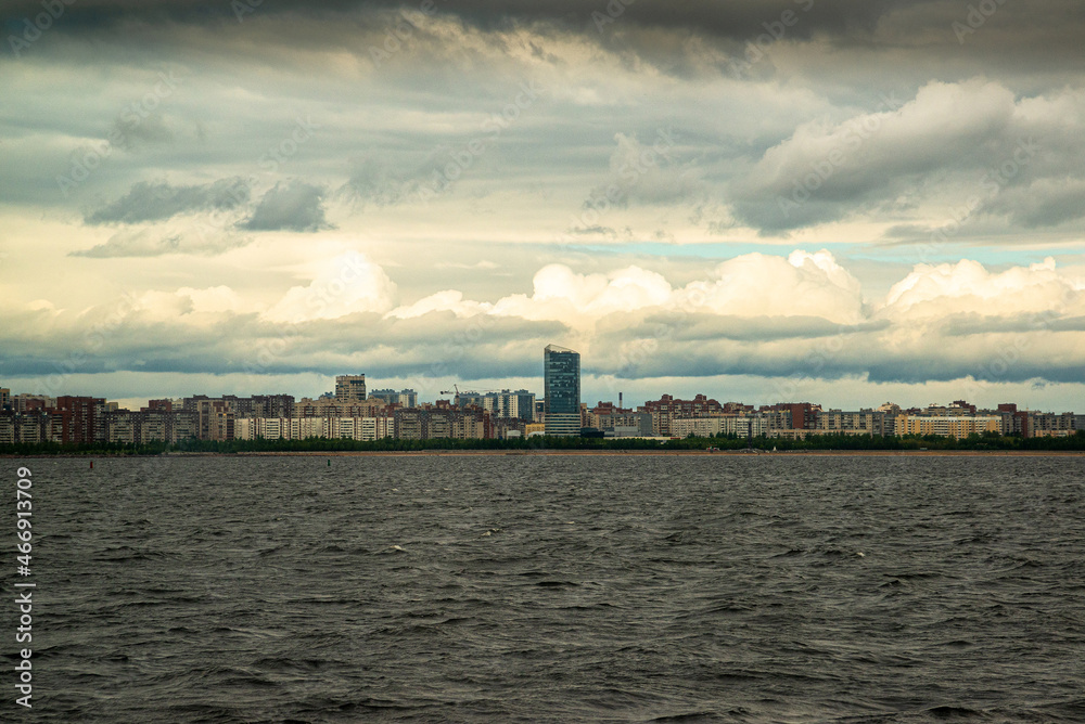 Fototapeta premium water of the Gulf of Finland in cloudy weather