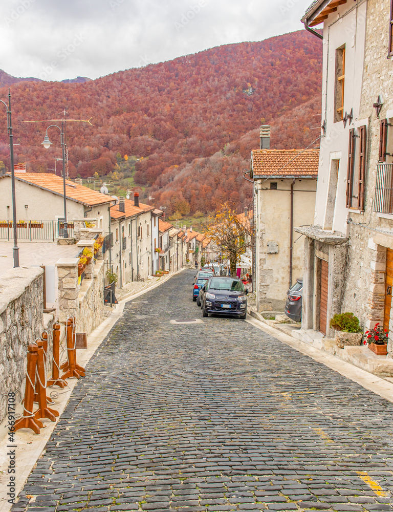 Fotka „Opi, Italy embedded in the wonderful Abruzzo, Lazio and Molise