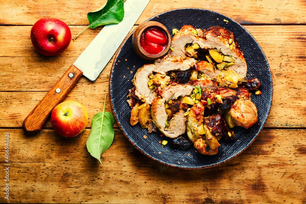 Meatloaf with dates and apples Meatloaf with dates and apples