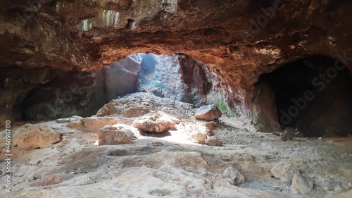 Silent cave - sunlight filter