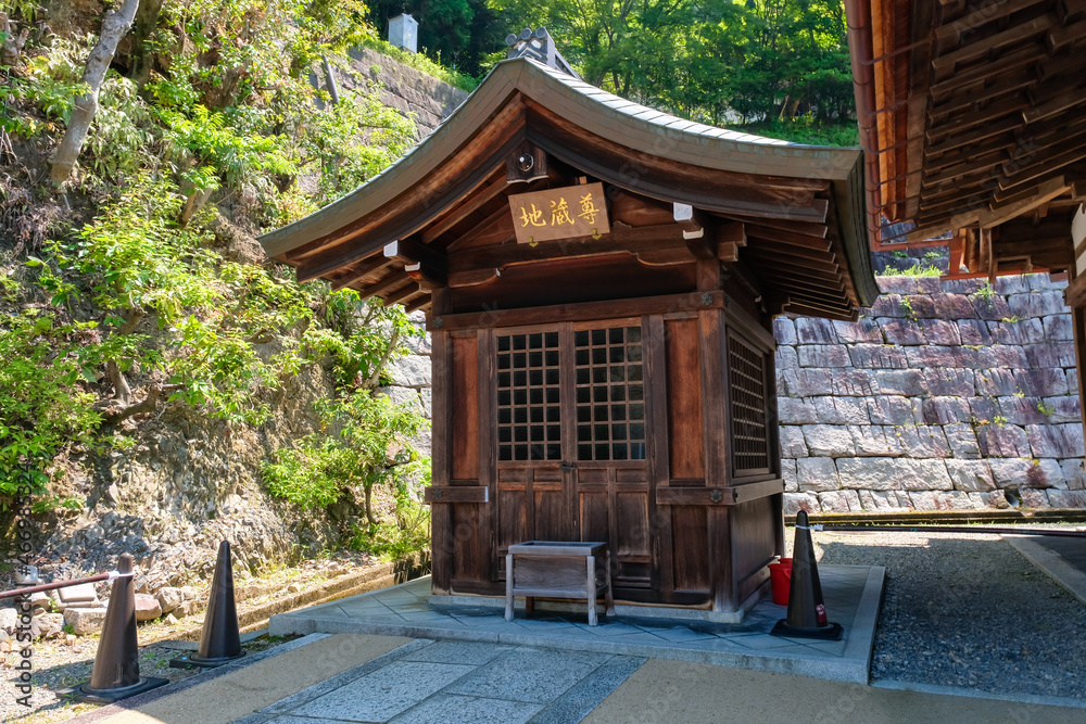 Naklejka premium 京都市 清水寺 奥之院、地蔵尊