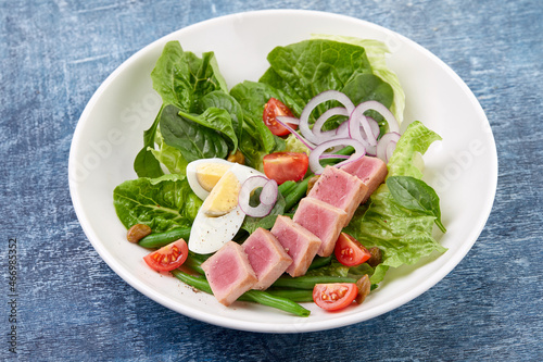 salad with tuna  and vegetables