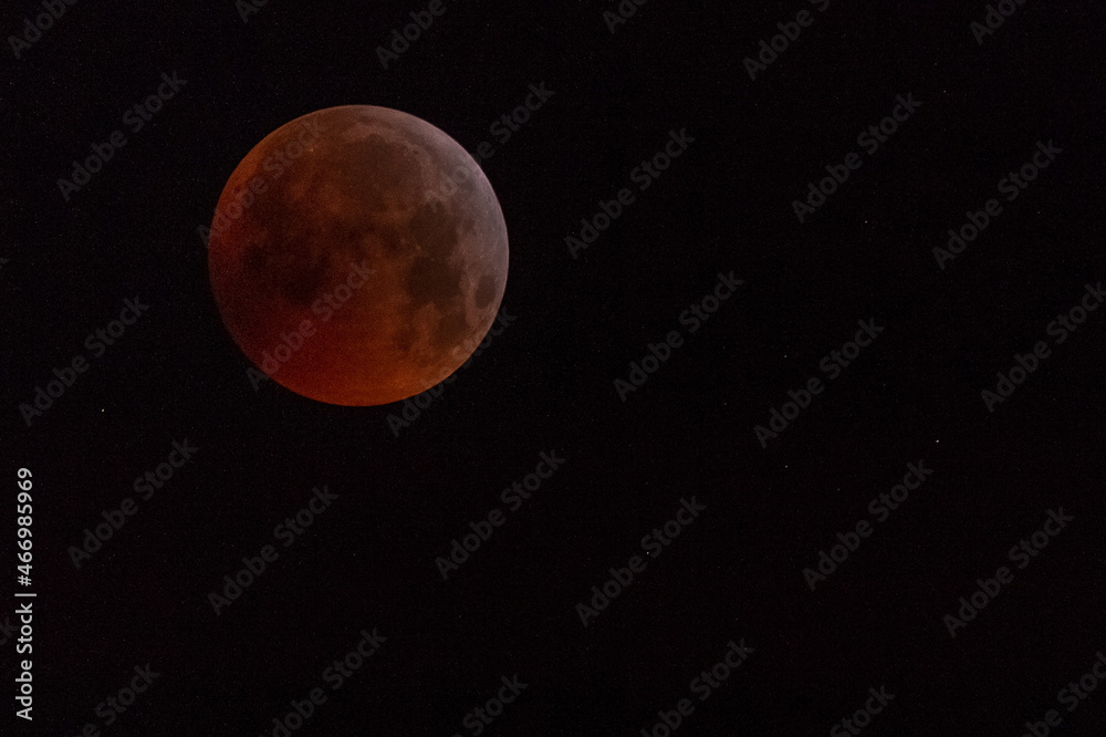 beautiful red full moon eclipse January 2019
