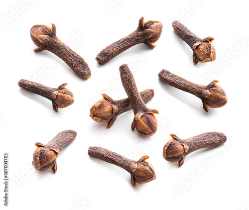 Fototapeta Naklejka Na Ścianę i Meble -  Dry cloves isolated on white background. Clove spice macro set collection.