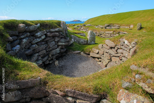 Fotografie Stone Age house remains at the Jarlshof Prehistoric and Norse settlement in the