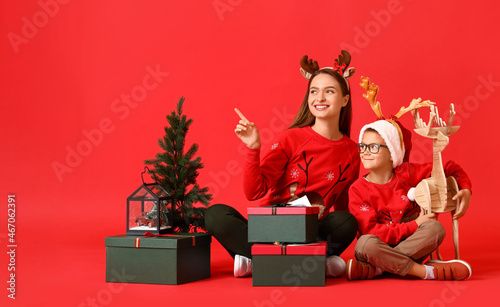 Little boy and his mother w...
