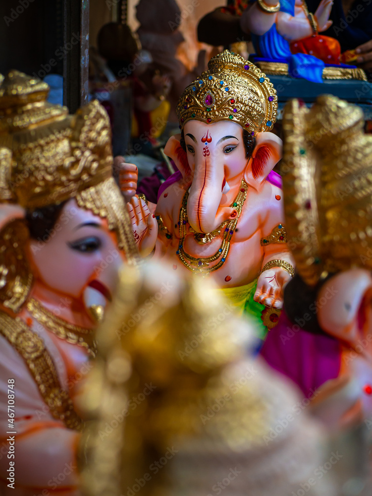 Fototapeta premium Lord Ganesh statue ready for upcoming festival