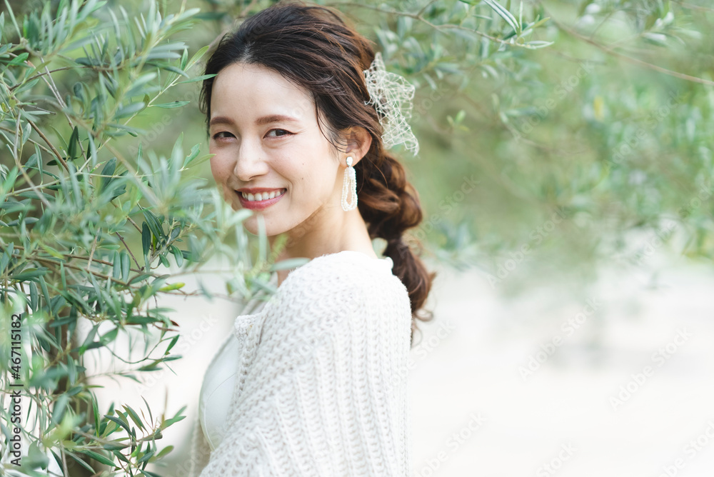 ウェディングドレスを着た花嫁