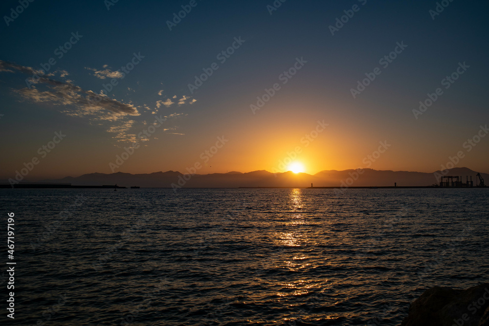 Fototapeta premium Paesaggio sul mare nel porto di Su Siccu, comune di Cagliari, Sardegna
