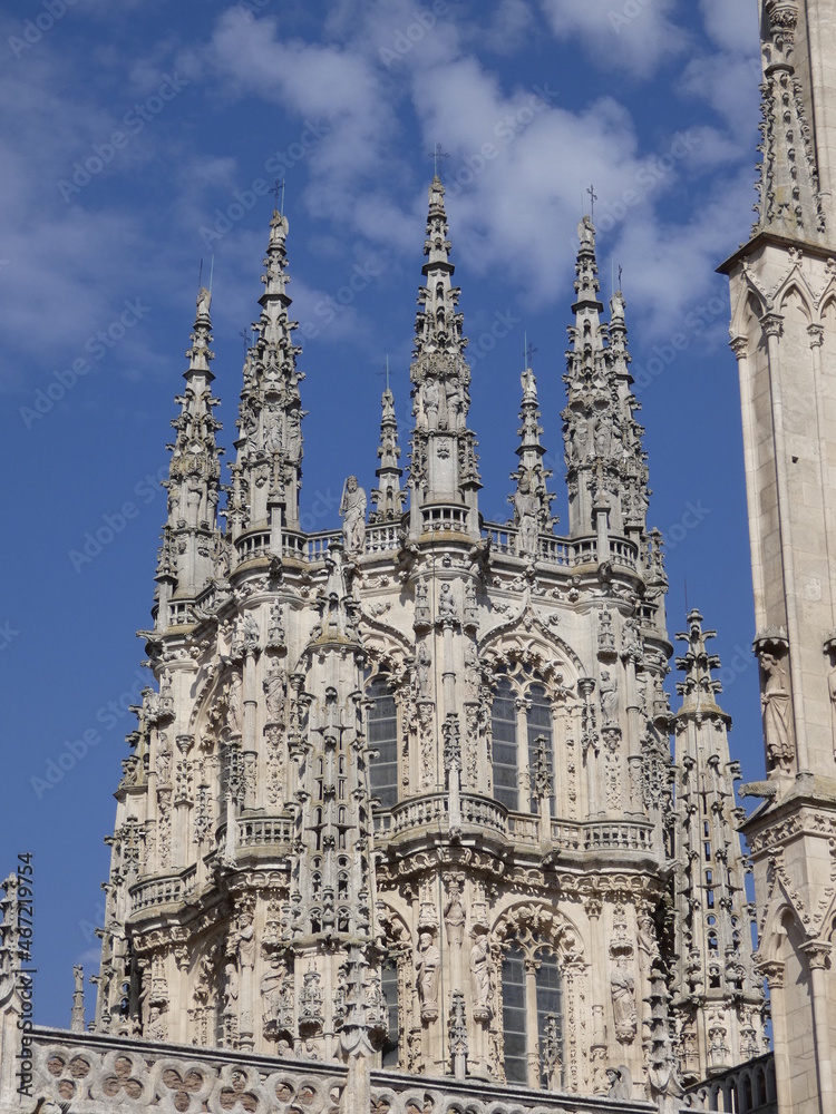 La Santa Iglesia Catedral Basílica Metropolitana de Santa María es un templo catedralicio de culto católico dedicado a la Virgen María, en la ciudad española de Burgos.