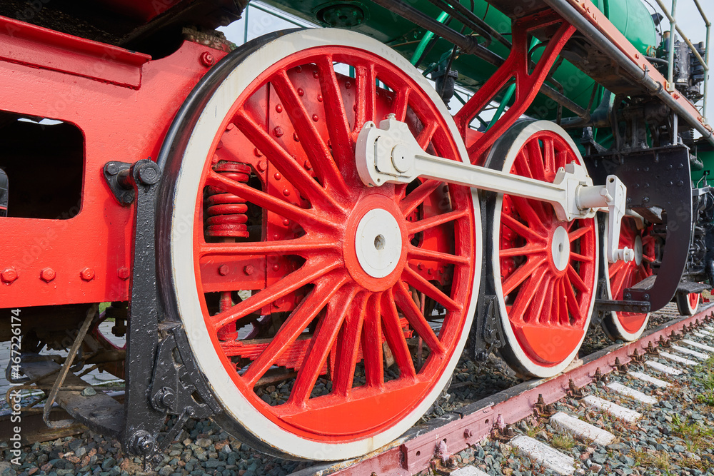 Running gear of steam locomotive. Running gear of steam locomotive.