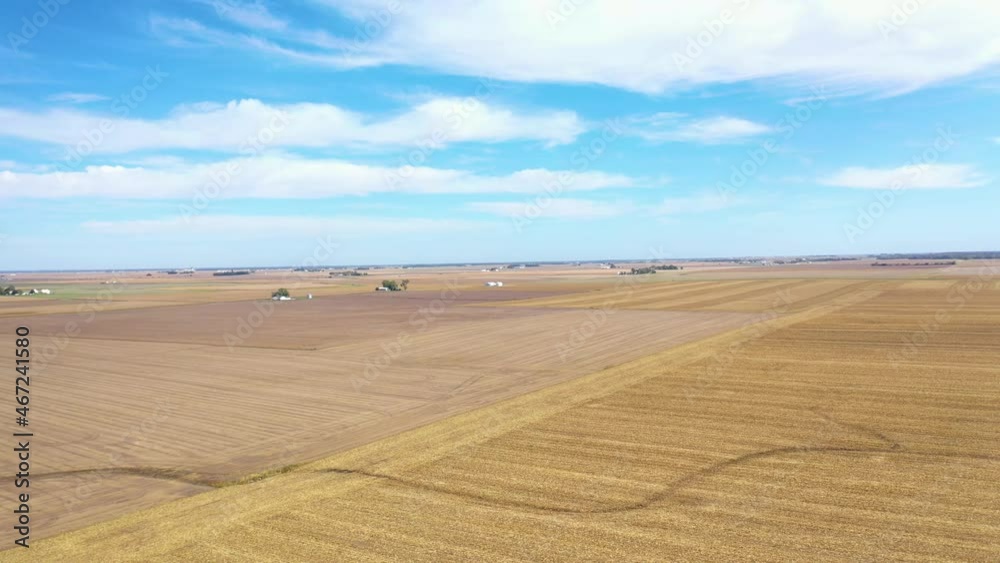 Good aerial over vast flat farmland and fields in Iowa, Illinois, Kansas, Nebraska, or Indiana. Good aerial over vast flat farmland and fields in Iowa, Illinois, Kansas, Nebraska, or Indiana.