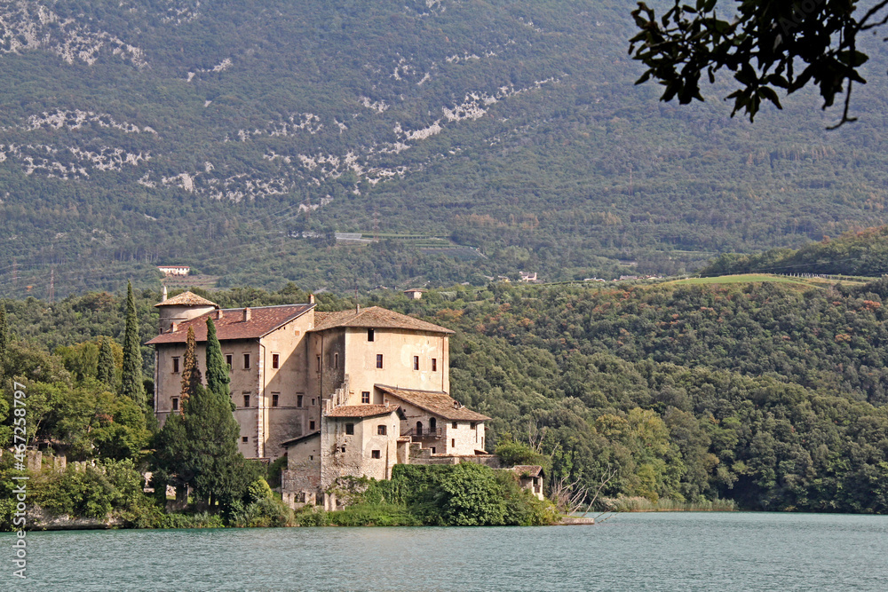 il Lago di Toblino e il castello (Trentino)
