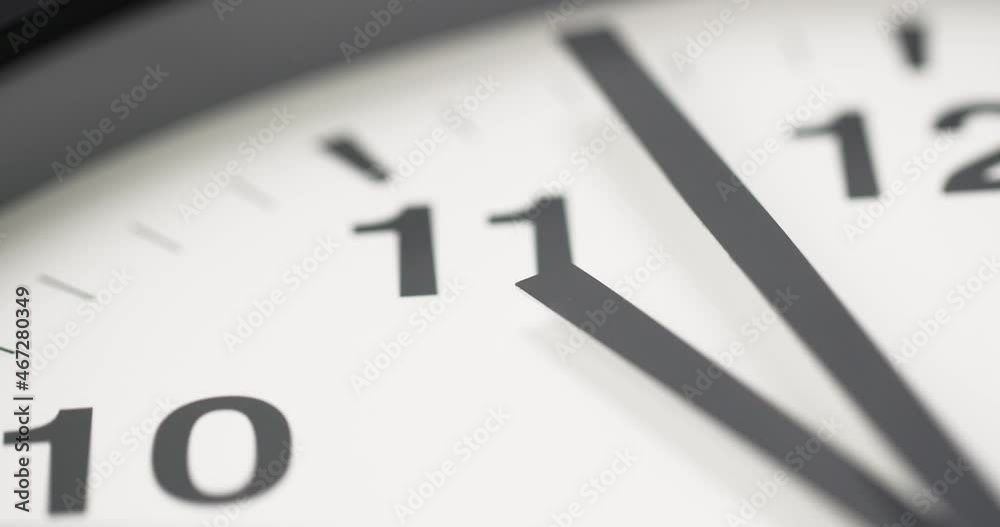Close up 11 o'clock, the secondhand moves slowly. Close up 11 o'clock, the secondhand moves slowly.