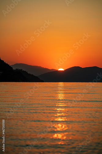 Fototapeta Naklejka Na Ścianę i Meble -  Sunrise over the sea, Turkey