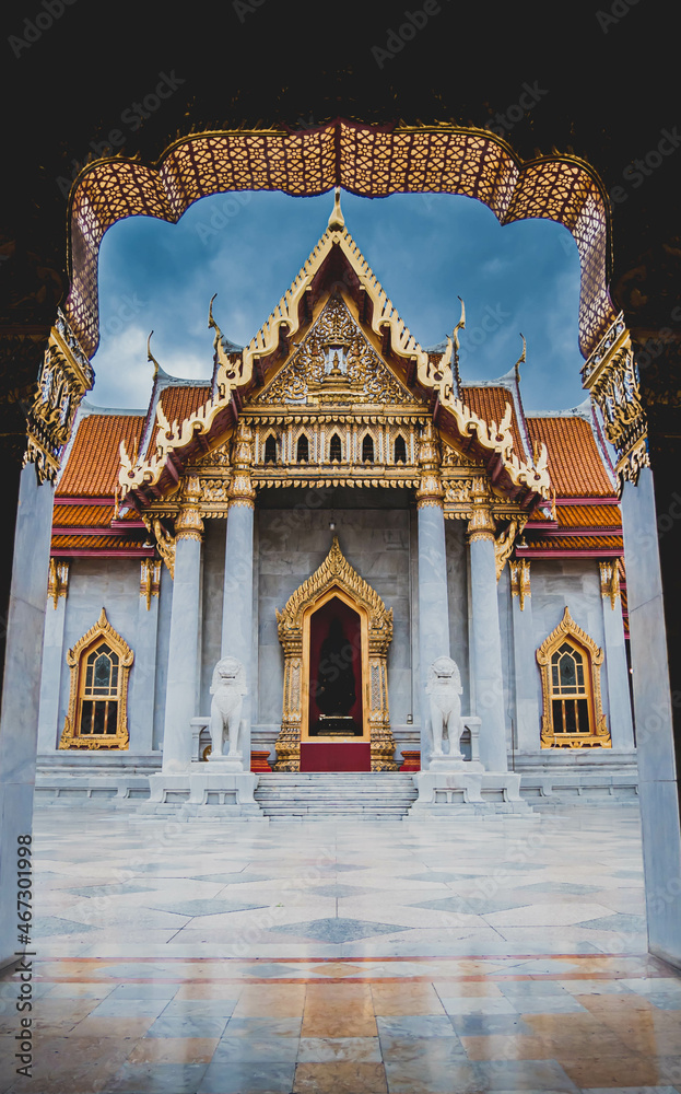 Fototapeta premium Marble Temple of Bangkok, Thailand.Architecture landmark the famous travel destination of Thailand