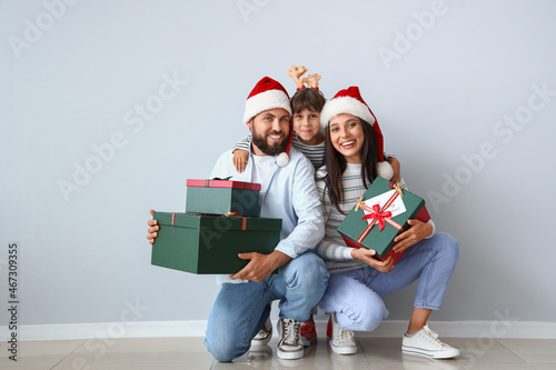 Happy parents with their li...