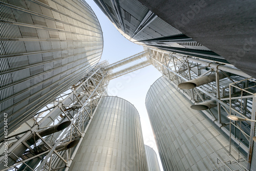 silo grain