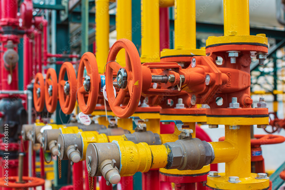 Refinery plant equipment for valve oil and gas pipe plant pressure