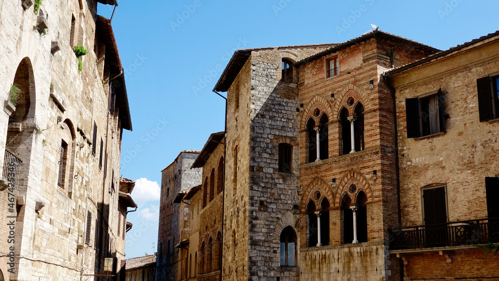 Stadthäuser in der Toskan, toskanischer Stadtbummel