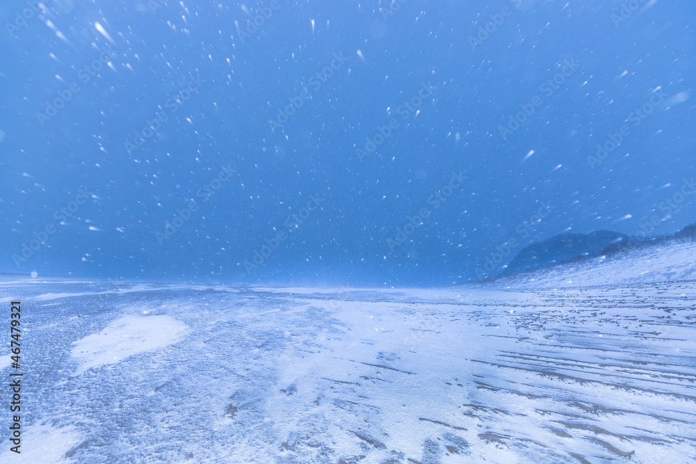 極寒、雪の鳥取砂丘