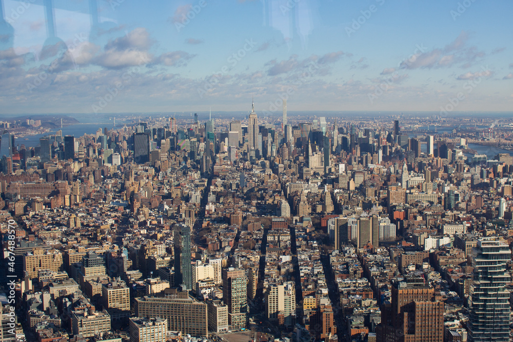 Naklejka premium Views from the top of a skyscraper in New York City!