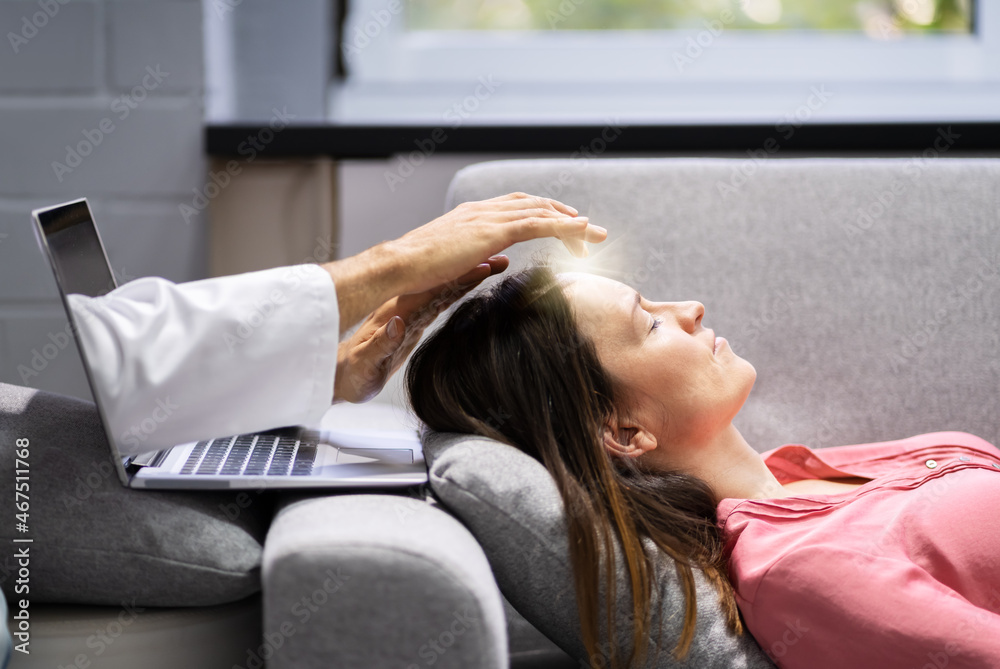 Fototapeta premium Online Virtual Reiki Energy Healing Therapy