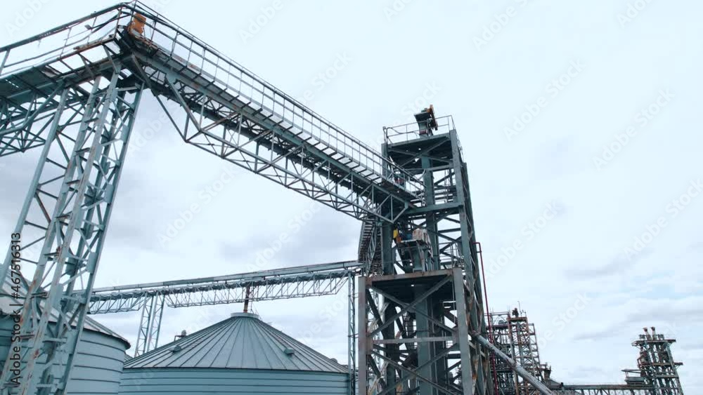 Aerial survey of an elevator-a complex for cleaning, drying and storing grain for the production of mixed feed Aerial survey of an elevator-a complex for cleaning, drying and storing grain for the production of mixed feed