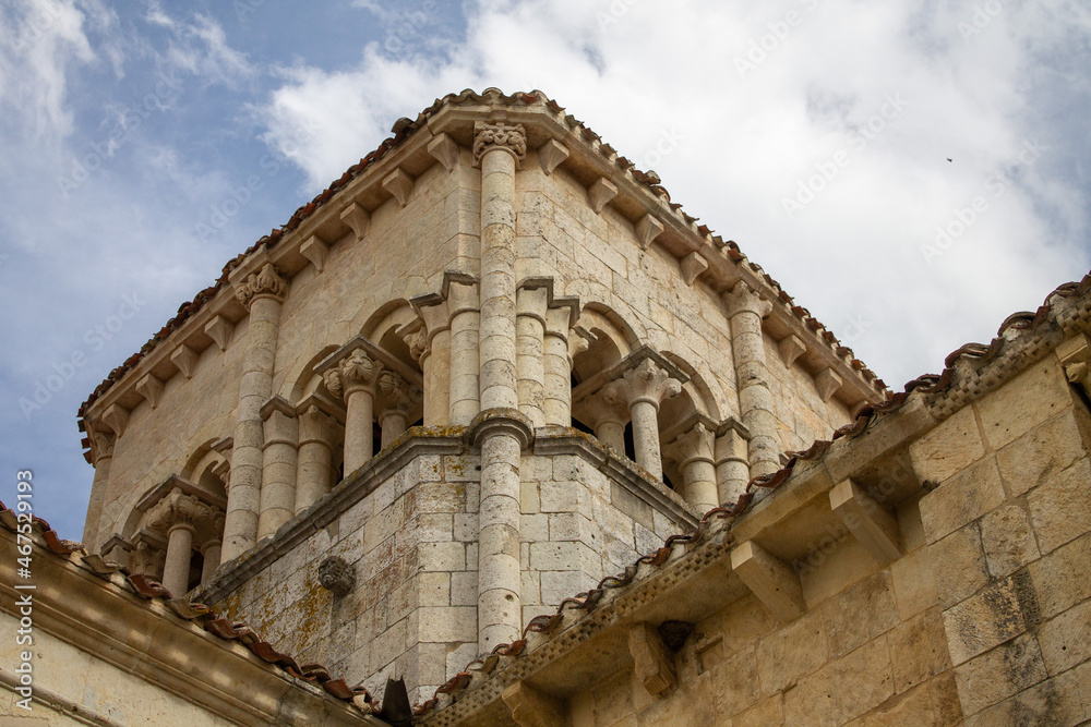 Windows to the Spanish Romanesque