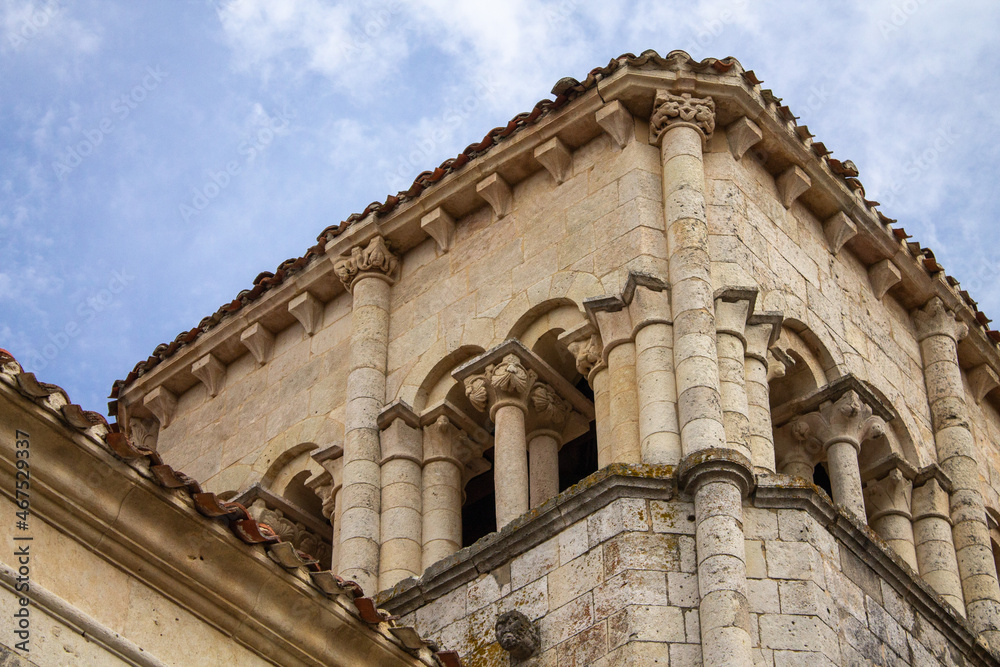 Windows to the Spanish Romanesque