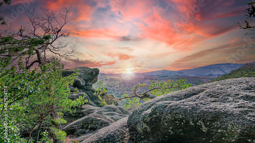 Klippe im Morgenrot