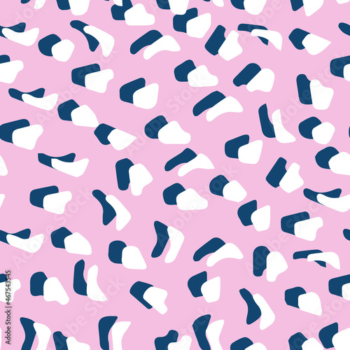 Abstract leopard skin vector seamles pattern. irregular brush spots and backgrounds. Abstract wild animal skin print. Simple irregular geometric design.