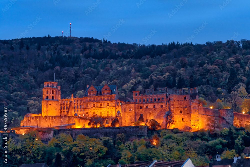 Das historische Schloss in Heidelberg Das historische Schloss in Heidelberg