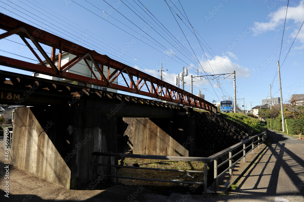 鉄橋と電車 鉄橋と電車