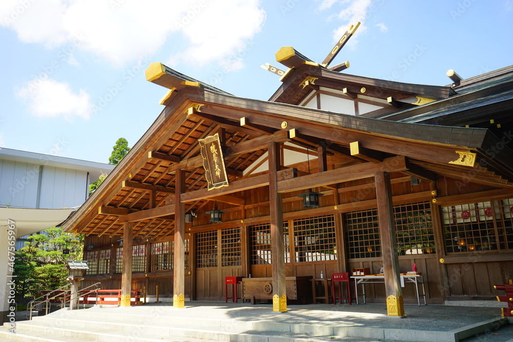 Sarutahiko-jinja or shrine in Mie, Japan - 日本 三重県 猿田彦神社	 - obrazy, fototapety, plakaty 