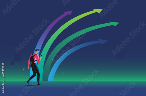 Uomo giovane che cammina con telefonino in mano e investe su bitcoin