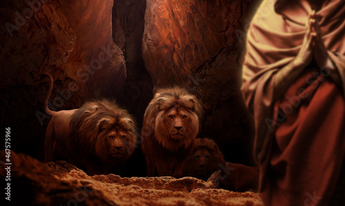 Fényképezés Daniel thrown into the lions den praying to God
