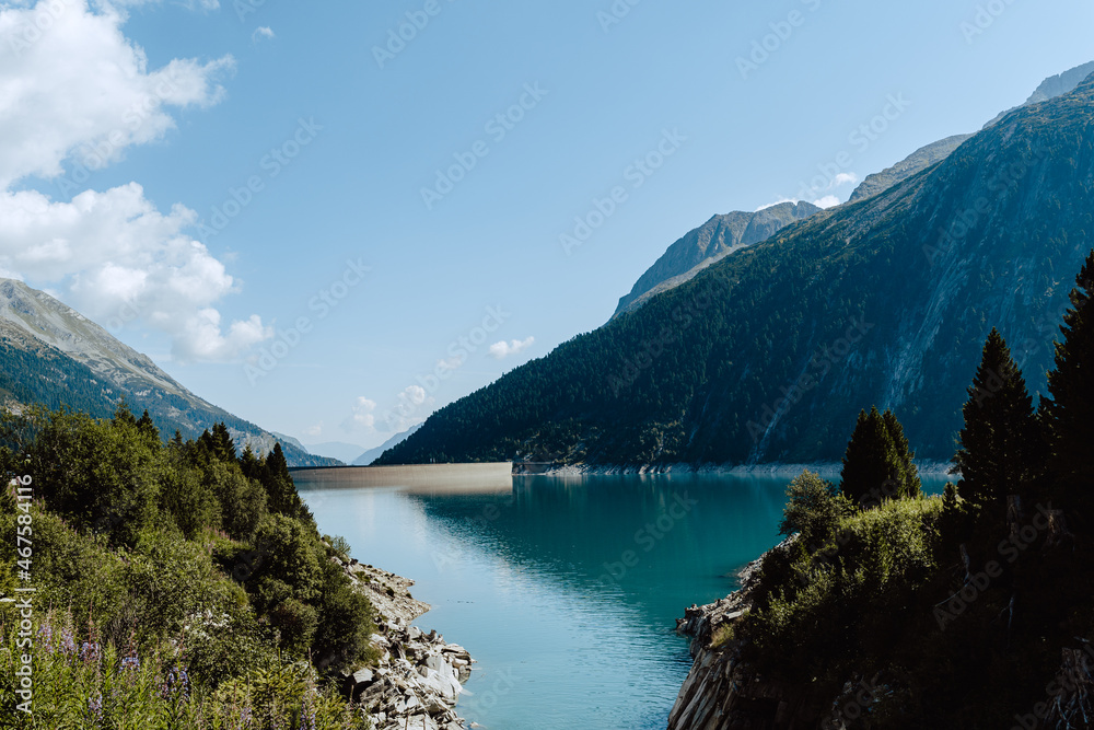 Obraz premium Schlegeisspeicher in Zillertal. Beautiful nature in austrian Alps. Schlegeis reservoir landscape
