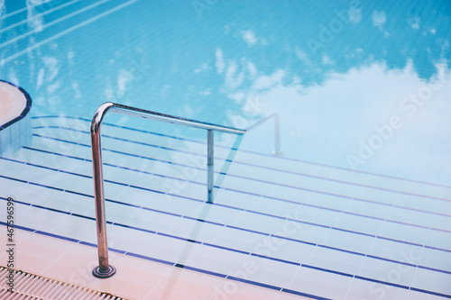 Stairs in to the swimming pool.