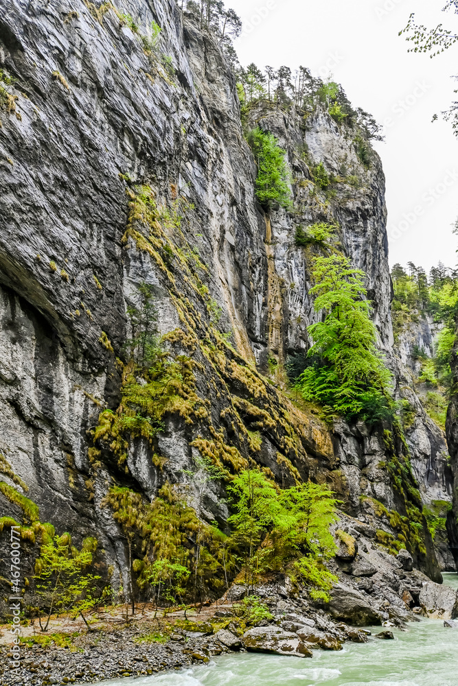 Meiringen, Aareschlucht, Schlucht, Aare, Felsen, Kalkstein, Haslital, Fluss, Wanderweg, Steinschlag, Alpen, Berner Oberland, Frühling, Sommer, Schweiz Meiringen, Aareschlucht, Schlucht, Aare, Felsen, Kalkstein, Haslital, Fluss, Wanderweg, Steinschlag, Alpen, Berner Oberland, Frühling, Sommer, Schweiz