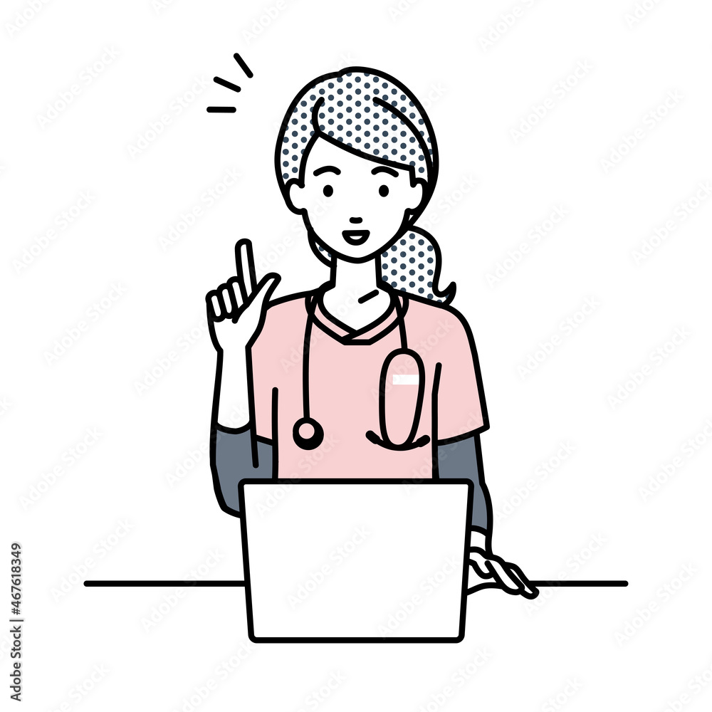 デスクで座ってPCを開いて何かひらめいた看護師の女性