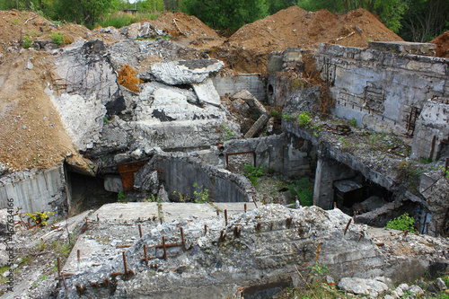 building in disrepair and destroyed state
