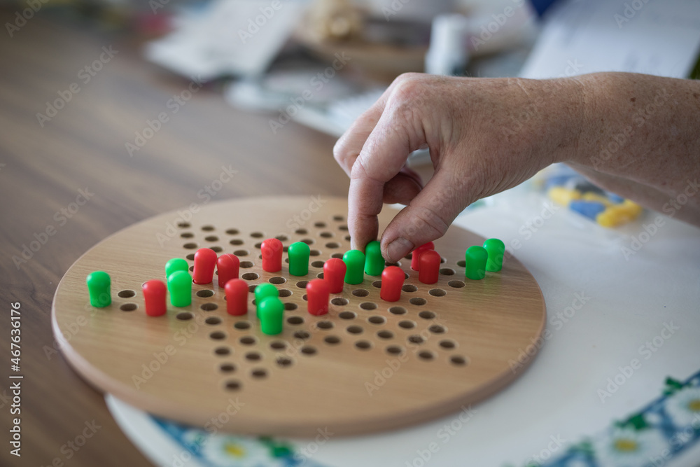 Chinese checkers Chinese checkers